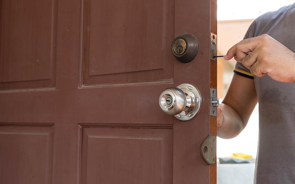 serrure de porte intérieure Longjumeau